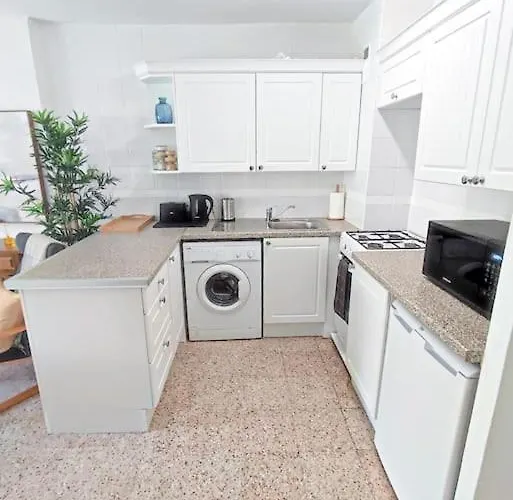 Апартаменты Modern 1 Bedroom With Pool Acess, Edificio Bahamas, *